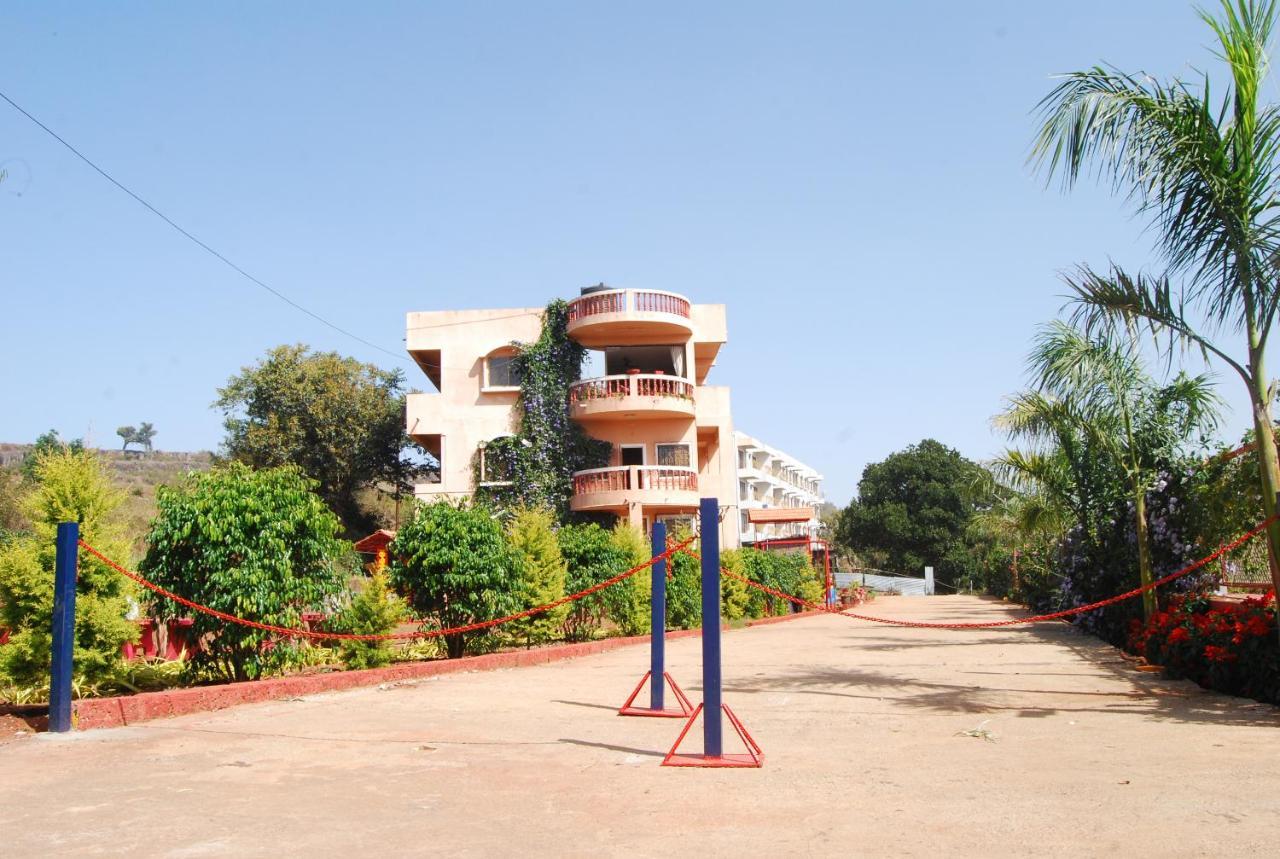 Quinte Hills Residency Villa Panchgani Exterior photo